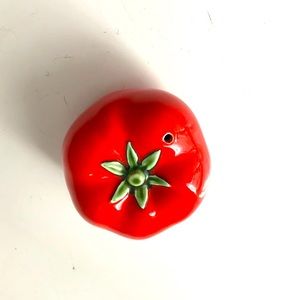 Tomato & bellpepper S&P or spice shakers